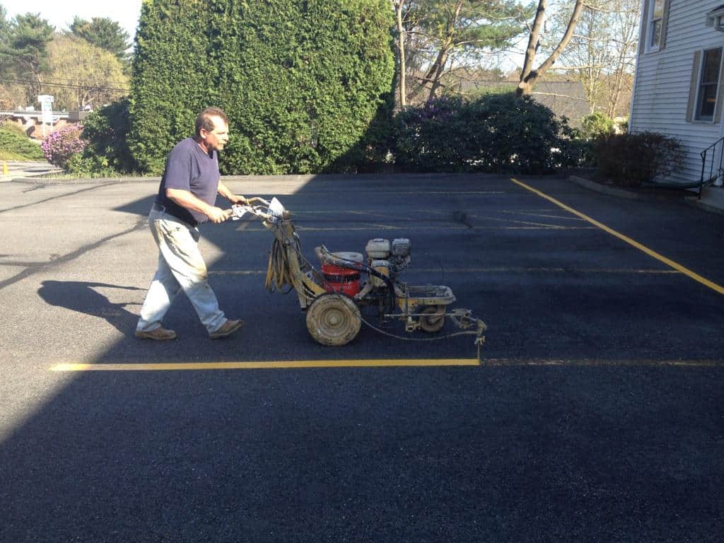 All-Rite Asphalt Sealcoating - Parking lot line painting, Parking space striping